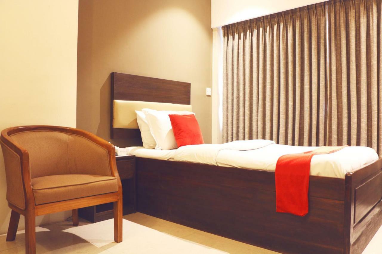Hotel Ashrafee داكا المظهر الخارجي الصورة