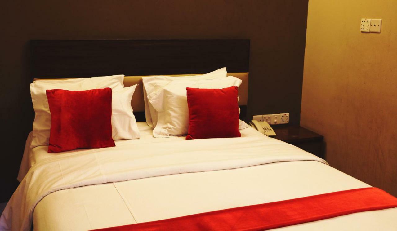 Hotel Ashrafee داكا المظهر الخارجي الصورة